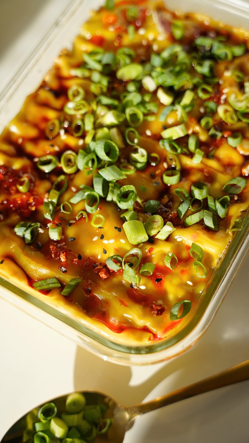 I made the VIRAL Dumpling Lasagna…but vegan 🤤🌱

Get the full recipe on my blog theconsciouscook.au or comment DUMPLING and I’ll send it to you.

Save + follow for more health-conscious recipes @theconsciouscook_ 🌱 #viraldumplinglasagna #dumplinglasagna #vegandumplings